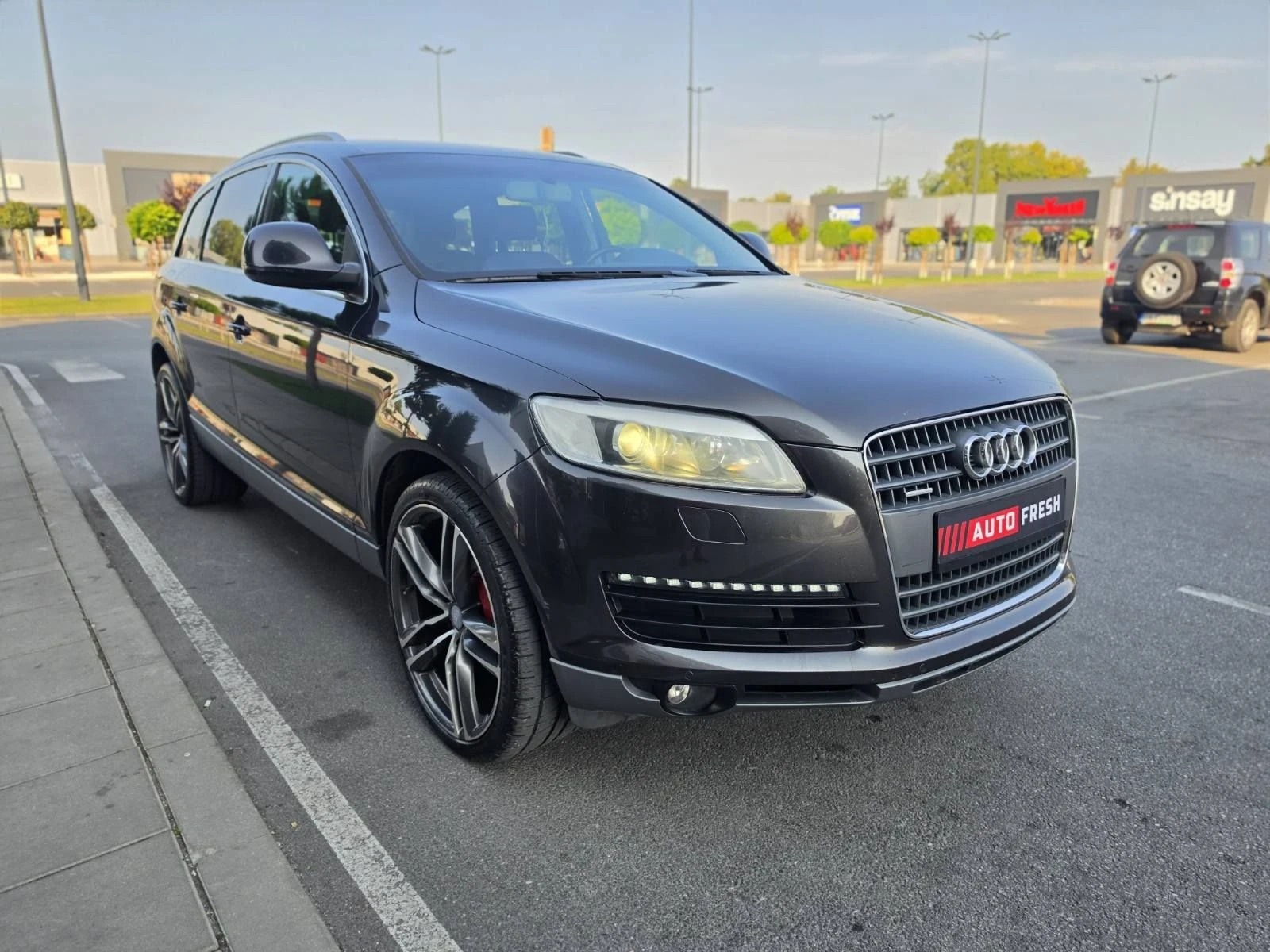 Audi Q7 Регистриран, 7 места, 4.2 бензин , снимка 2 - Автомобили и джипове - 55767358