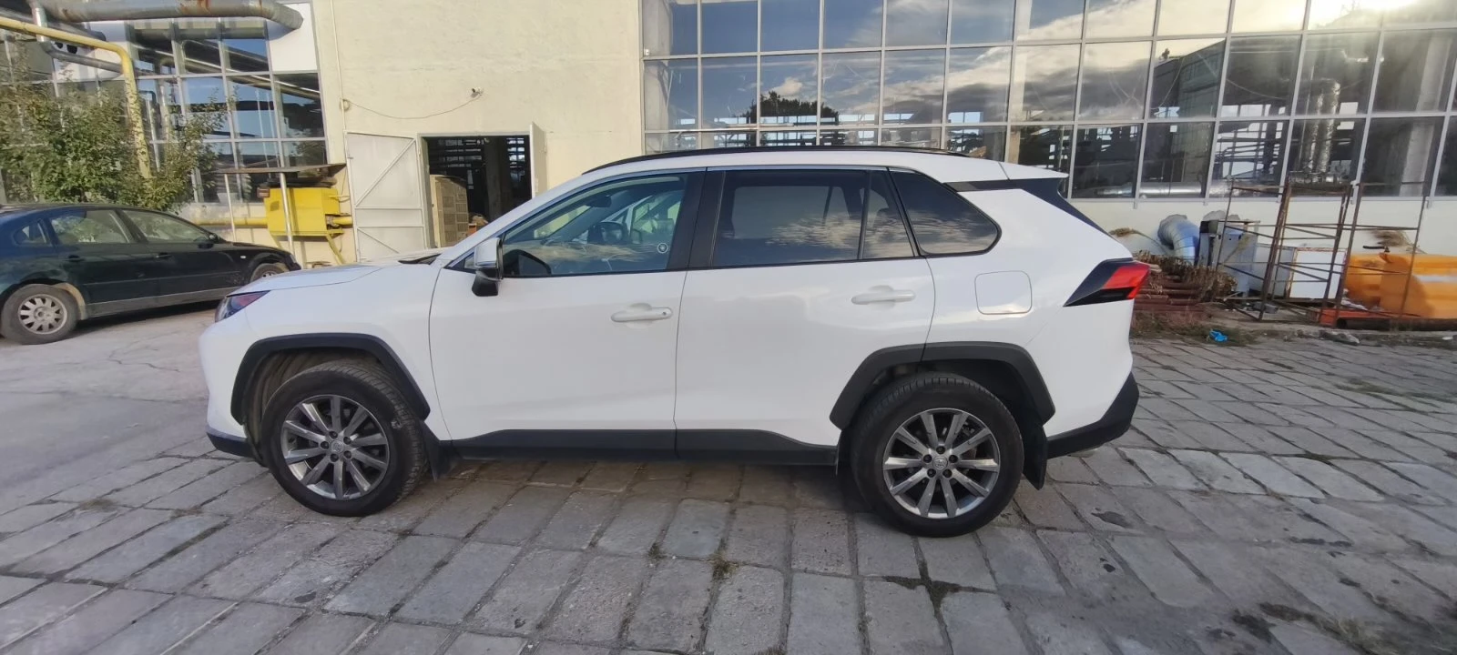 Toyota Rav4 2.5 GAS, снимка 4 - Автомобили и джипове - 56685207