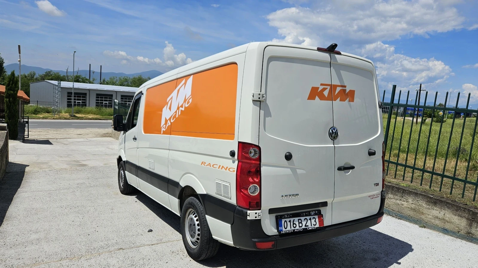 VW Crafter Климатик!!!!, снимка 6 - Бусове и автобуси - 54767888