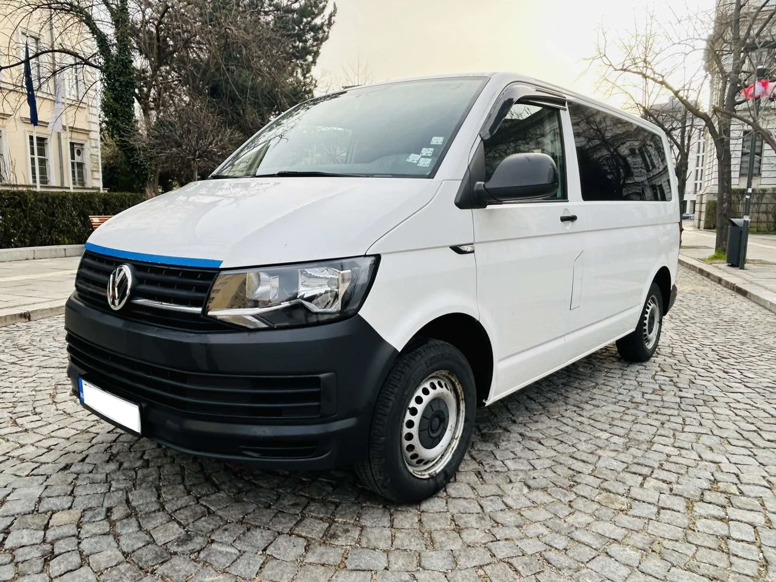 VW Transporter T6 2, 0 TDI 8+ 1места с вкл ДДС