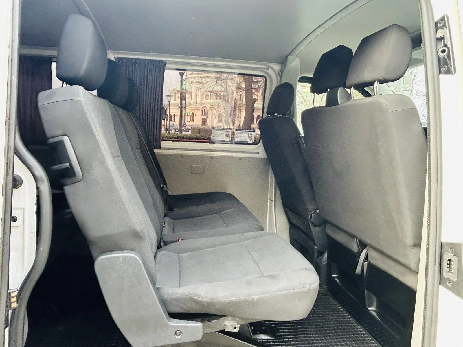 VW Transporter T6 2, 0 TDI 8+ 1места с вкл ДДС, снимка 5 - Бусове и автобуси - 55809516