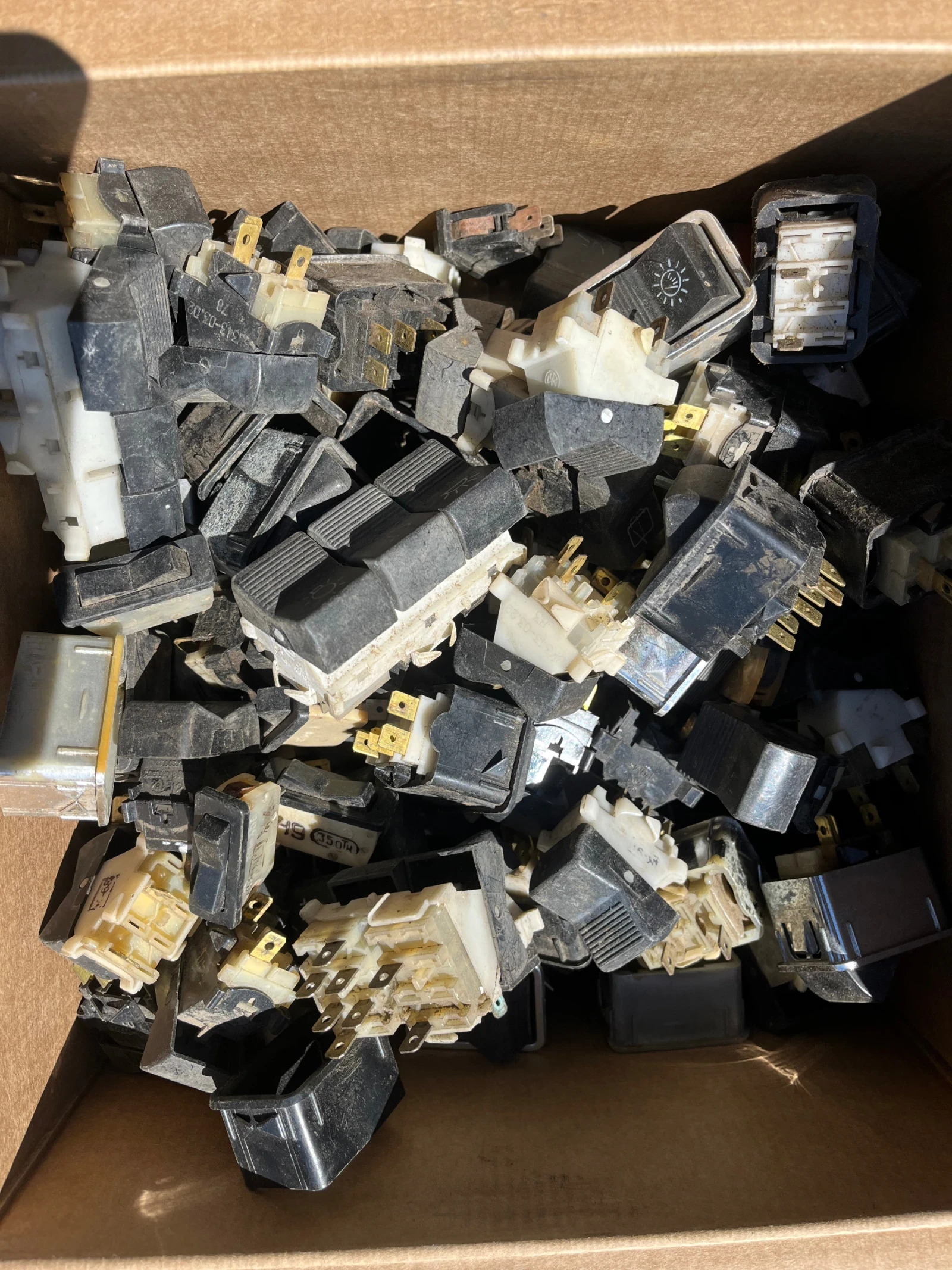       2101/2107/2121/21213 | Mobile.bg   15