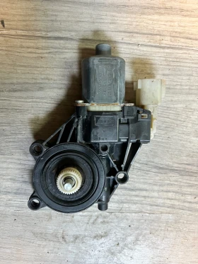 8A61-14A389-B  Моторче стъклоповдигач за  Ford Fiesta 8A6114A389B 0130822404 0 130 822  404, снимка 7 - Части - 51583535