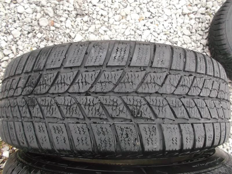 Гуми Зимни 185/65R14, снимка 2 - Гуми и джанти - 19844026