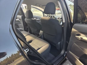 Toyota Auris 1, 8 benzin hybrid 100hp + 32 hp , снимка 14