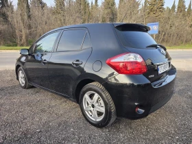 Toyota Auris 1, 8 benzin hybrid 100hp + 32 hp , снимка 3