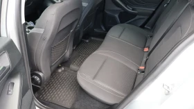 Ford Focus 2.0 TDCI Ecoblue 150 К.С Keyless Нави Дистроник, снимка 11