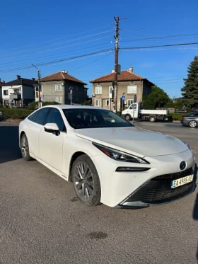 Toyota Mirai, снимка 2