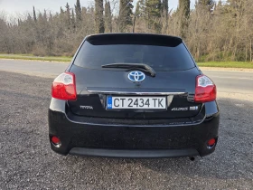 Toyota Auris 1, 8 benzin hybrid 100hp + 32 hp  - 5300 € / 10365.90 лв. - 25872398 5
