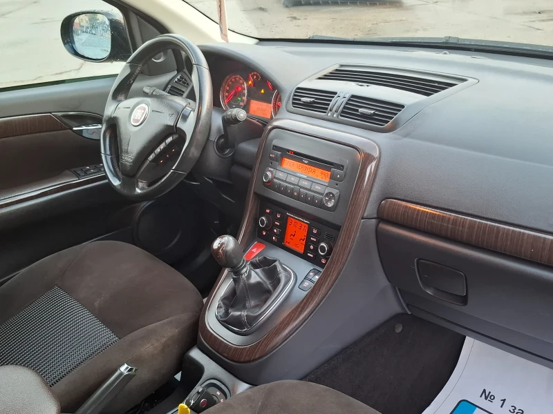 Fiat Croma 1.9JTD 120HP * КЛИМАТРОНИК * EURO 4 * , снимка 14 - Автомобили и джипове - 48144007