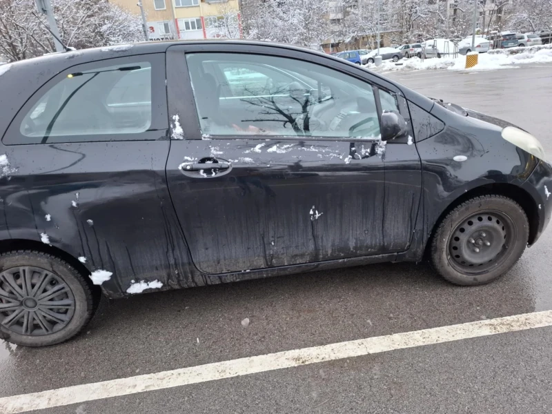 Toyota Yaris, снимка 2 - Автомобили и джипове - 48440780