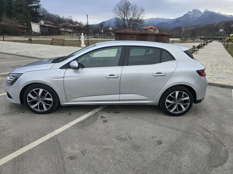 Renault Megane Автоматик 1.5dci, снимка 3 - Автомобили и джипове - 49229672