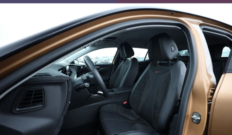 DS DS 4 1.5BHDi/130HP/EAT8/PERF-LINE/ACC/NAVI/LED/193v, снимка 7 - Автомобили и джипове - 49799256