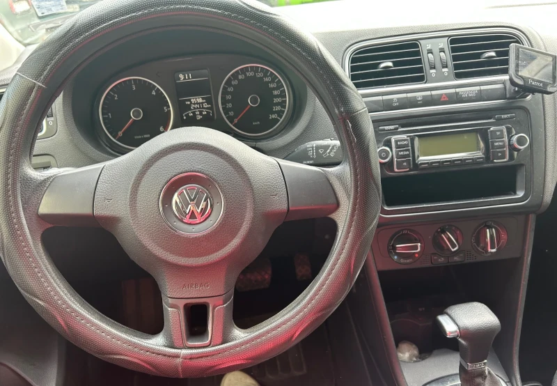 VW Polo, снимка 5 - Автомобили и джипове - 52338991