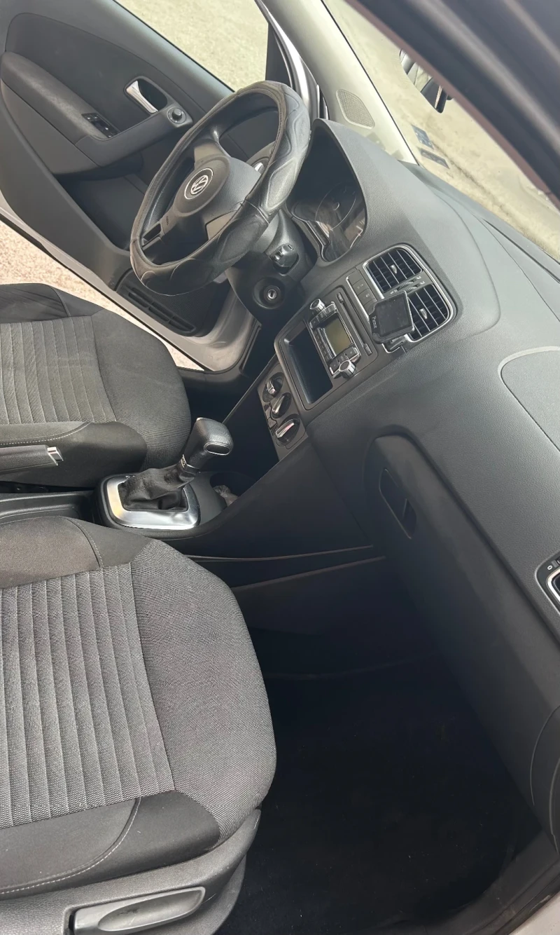 VW Polo, снимка 10 - Автомобили и джипове - 52338991