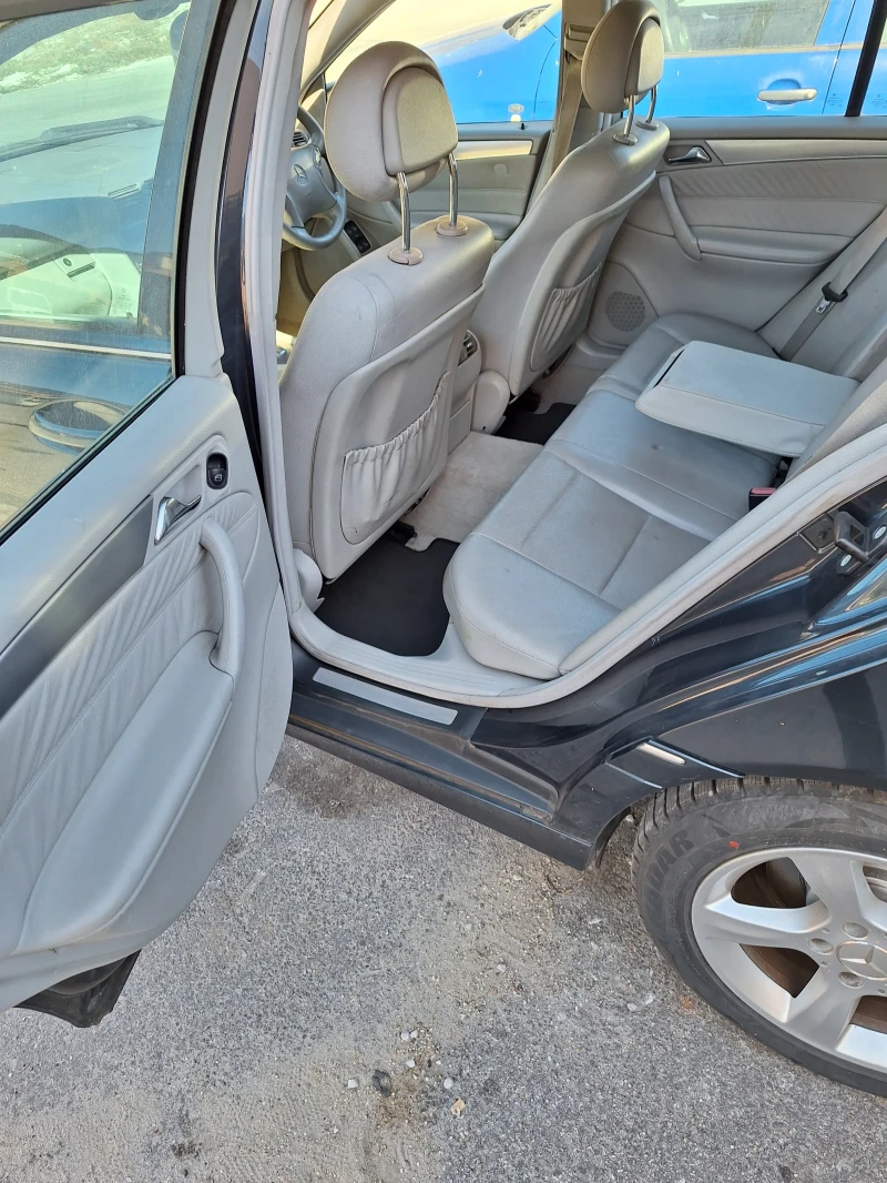 Mercedes-Benz C 220 C220cdi, снимка 4 - Автомобили и джипове - 50826396