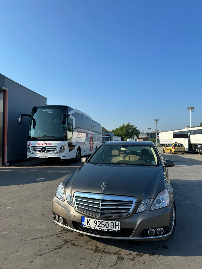 Mercedes-Benz E 250, снимка 3 - Автомобили и джипове - 52440228