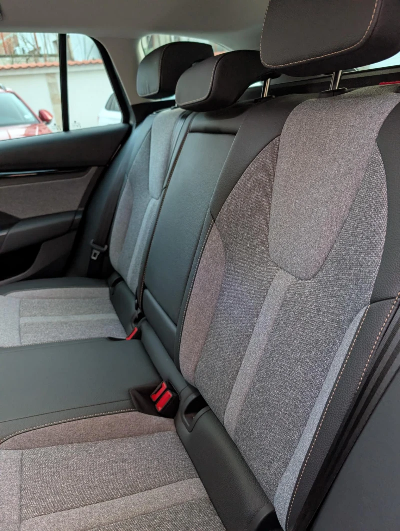 Skoda Octavia TDI, снимка 16 - Автомобили и джипове - 52445668