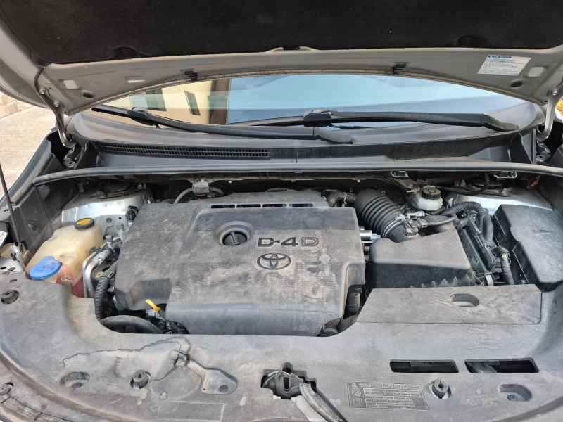 Toyota Verso 2.0d4d-EXECUTIVE-нави-6скорости-japan, снимка 17 - Автомобили и джипове - 52529789