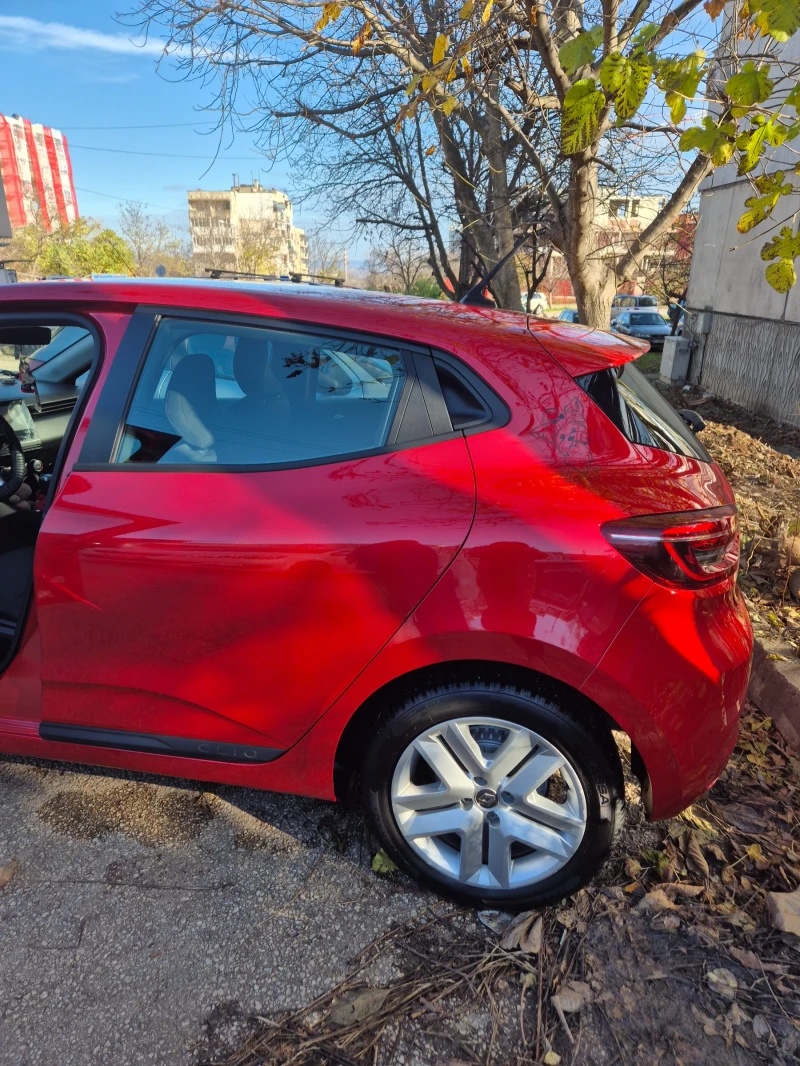 Renault Clio Zen, снимка 5 - Автомобили и джипове - 52630561