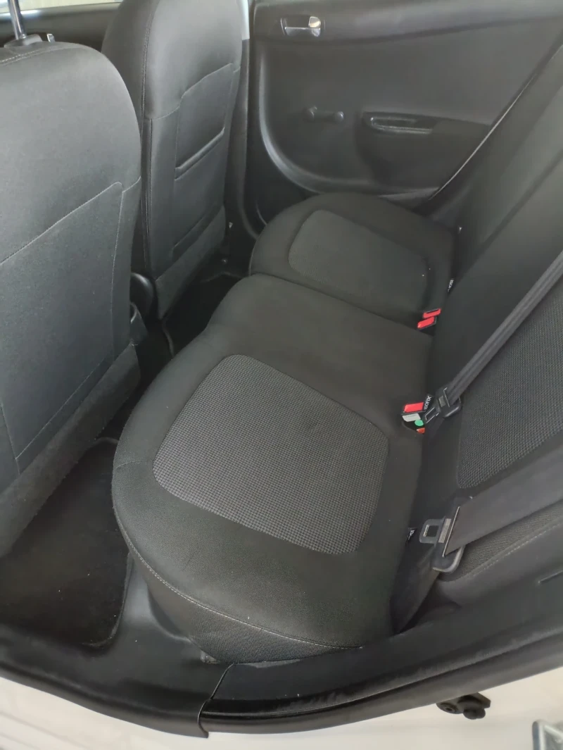 Hyundai I20 1.2ie gas, снимка 4 - Автомобили и джипове - 53222877