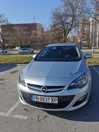 Opel Astra J 1.6 CDTi, снимка 1 - Автомобили и джипове - 46737173