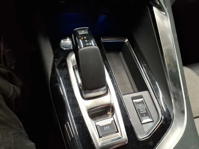 Peugeot 3008, снимка 10 - Автомобили и джипове - 56161850