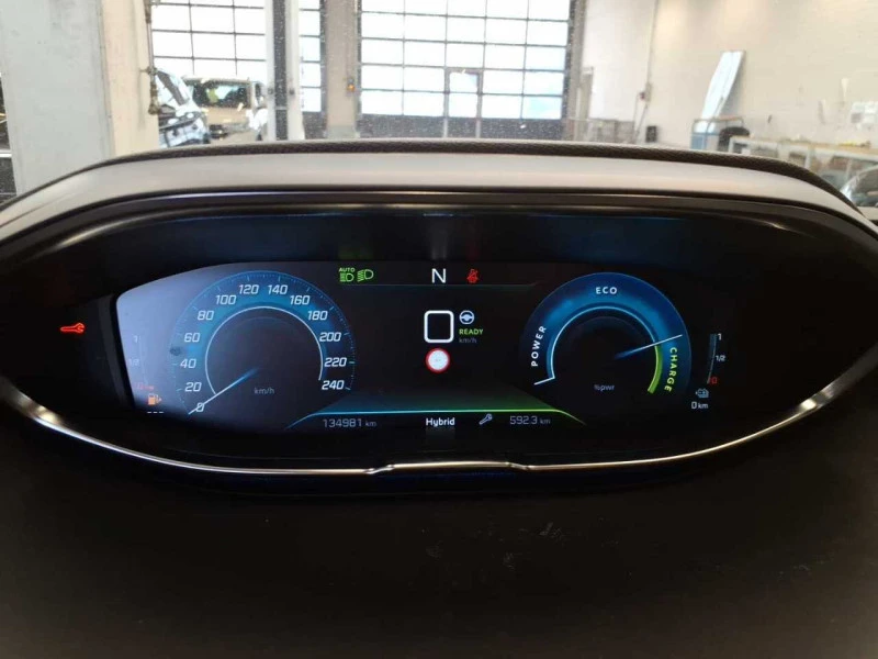 Peugeot 3008, снимка 13 - Автомобили и джипове - 56161850