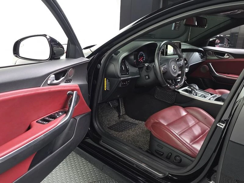 Kia Stinger G6DP, снимка 10 - Автомобили и джипове - 56222701