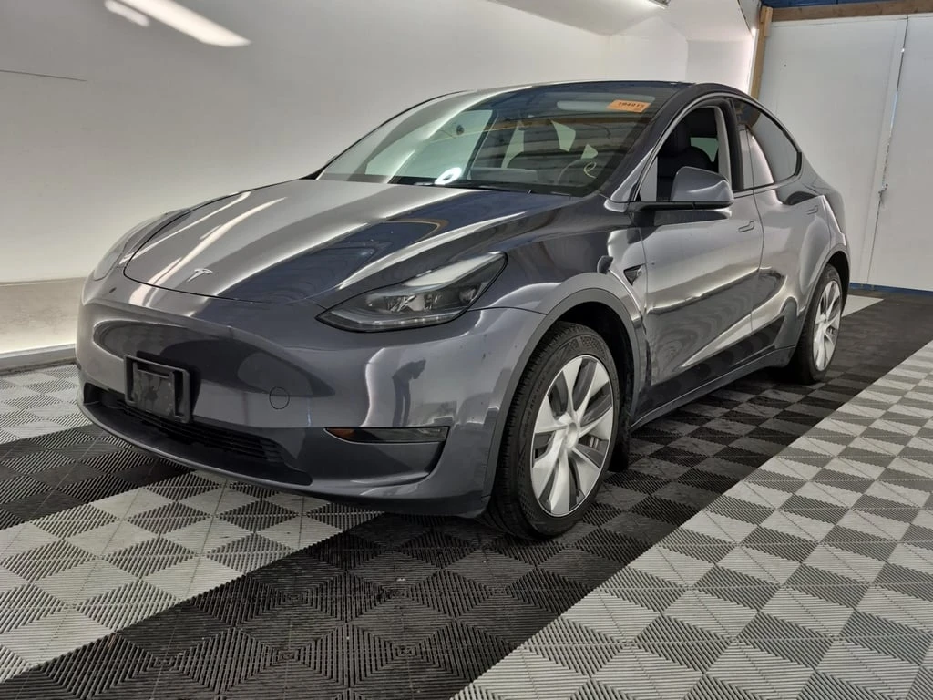 Tesla Model Y * RWD * CARFAX * БЕЗ ПЪРВОНАЧАЛНА ВНОСКА, снимка 1