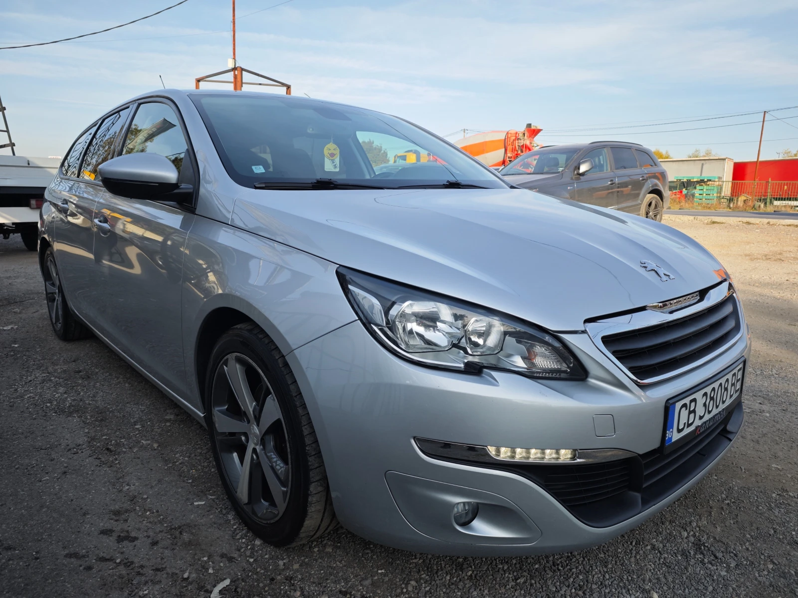 Peugeot 308 1, 6 HDI 120 blue hdi - изображение 3