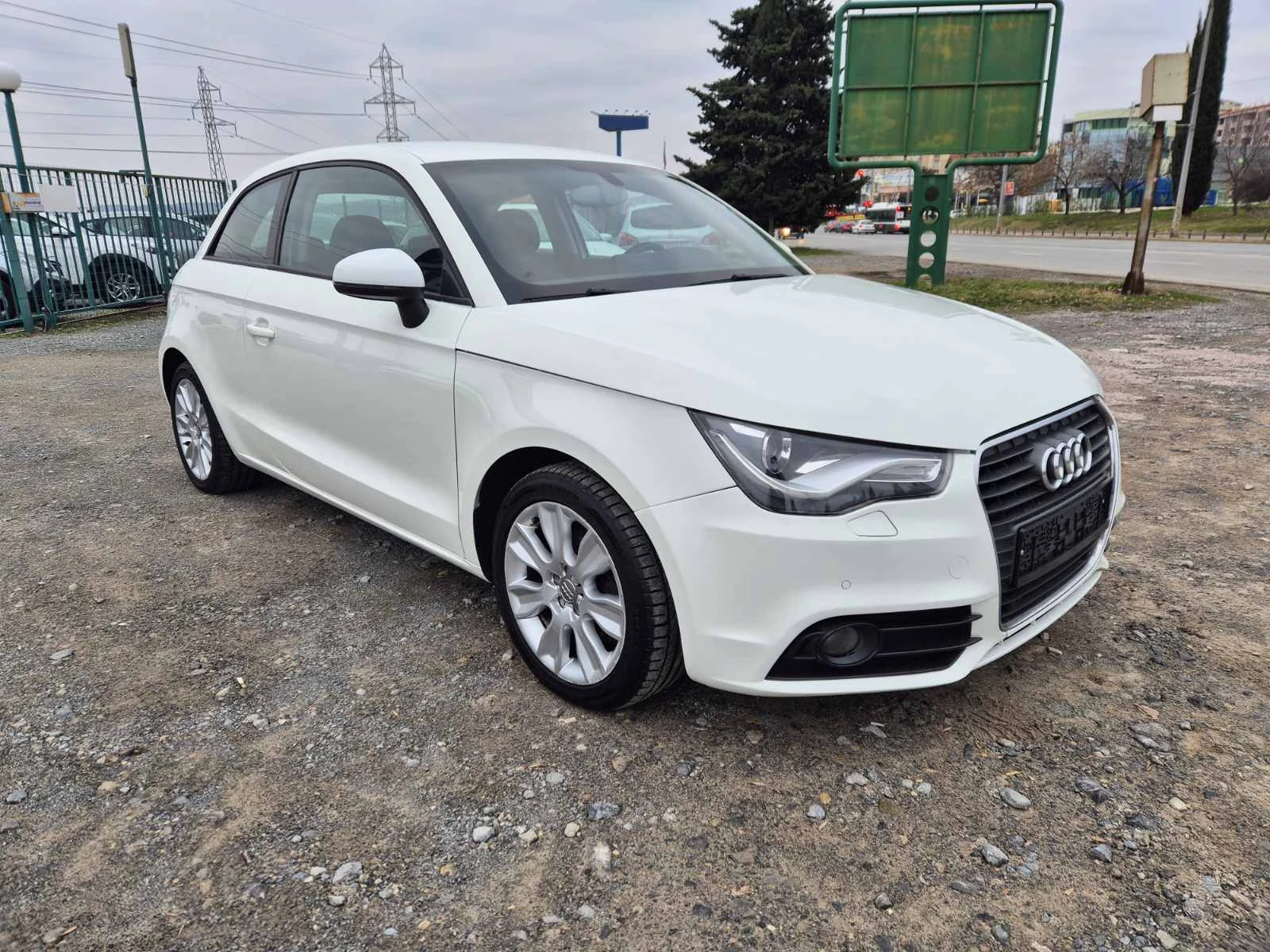 Audi A1 1.4TSI Автомат - изображение 7