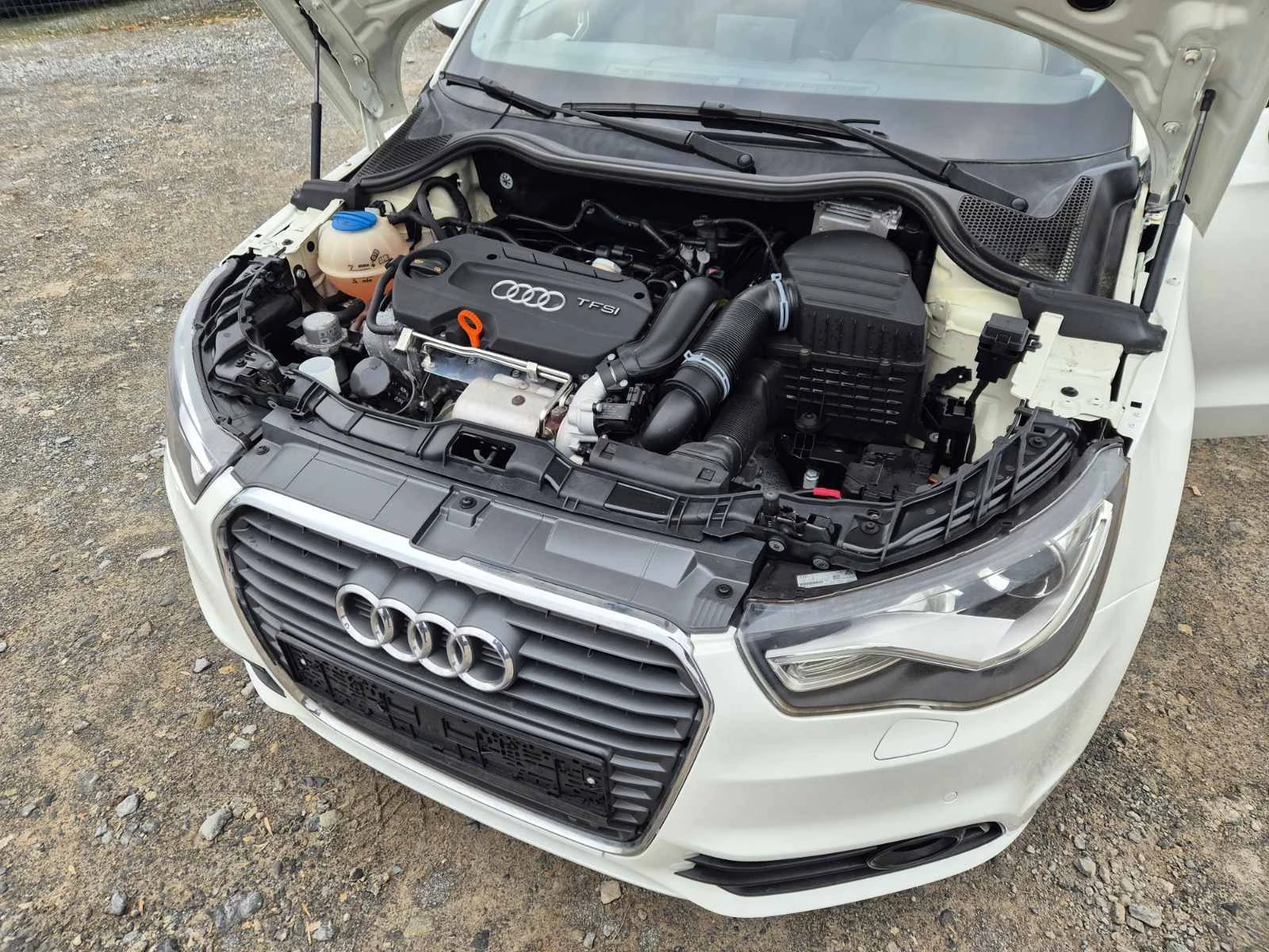 Audi A1 1.4TSI Автомат | Mobile.bg — изображение 15