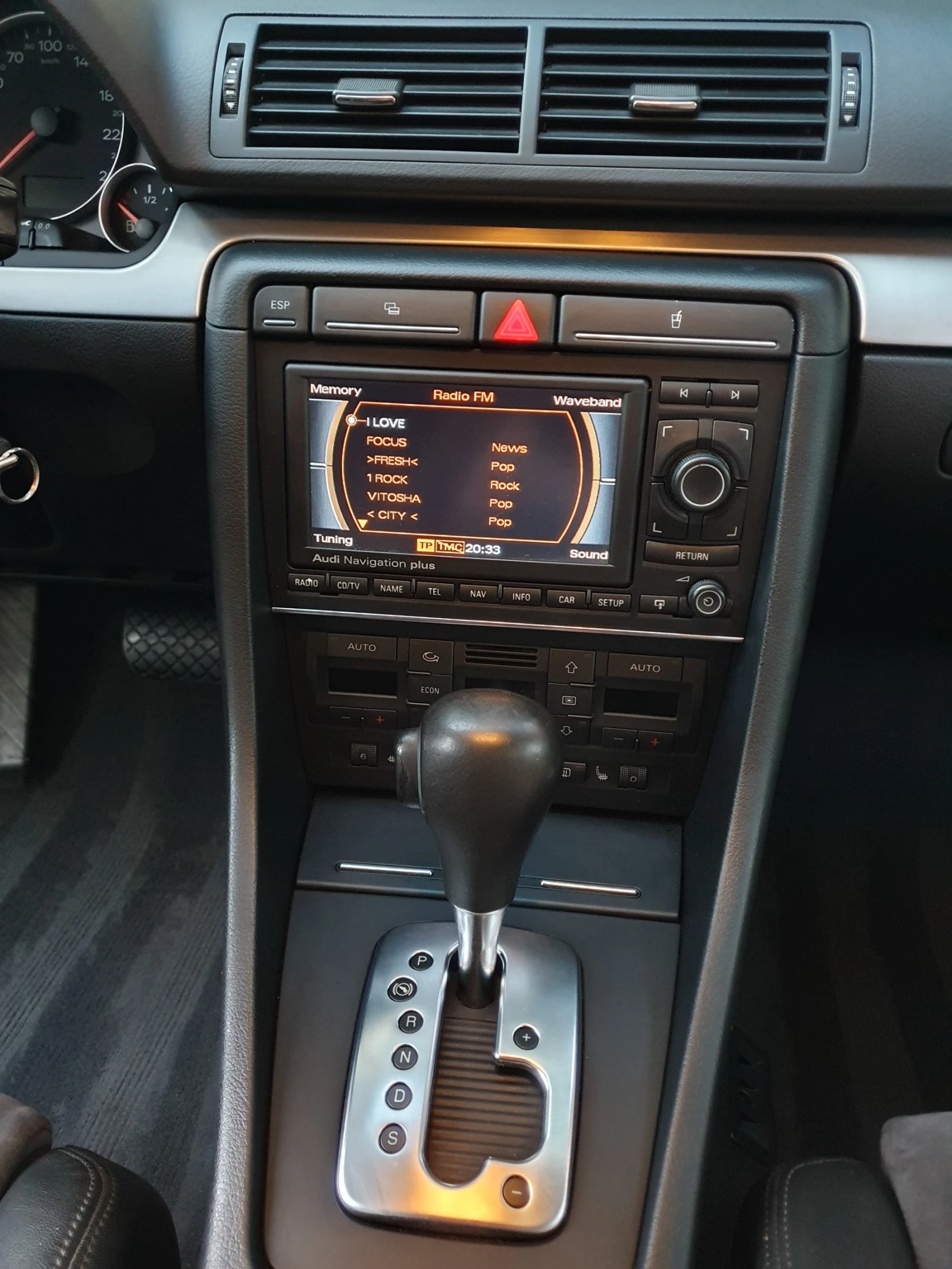 Audi A4 2.0 TDI - изображение 10