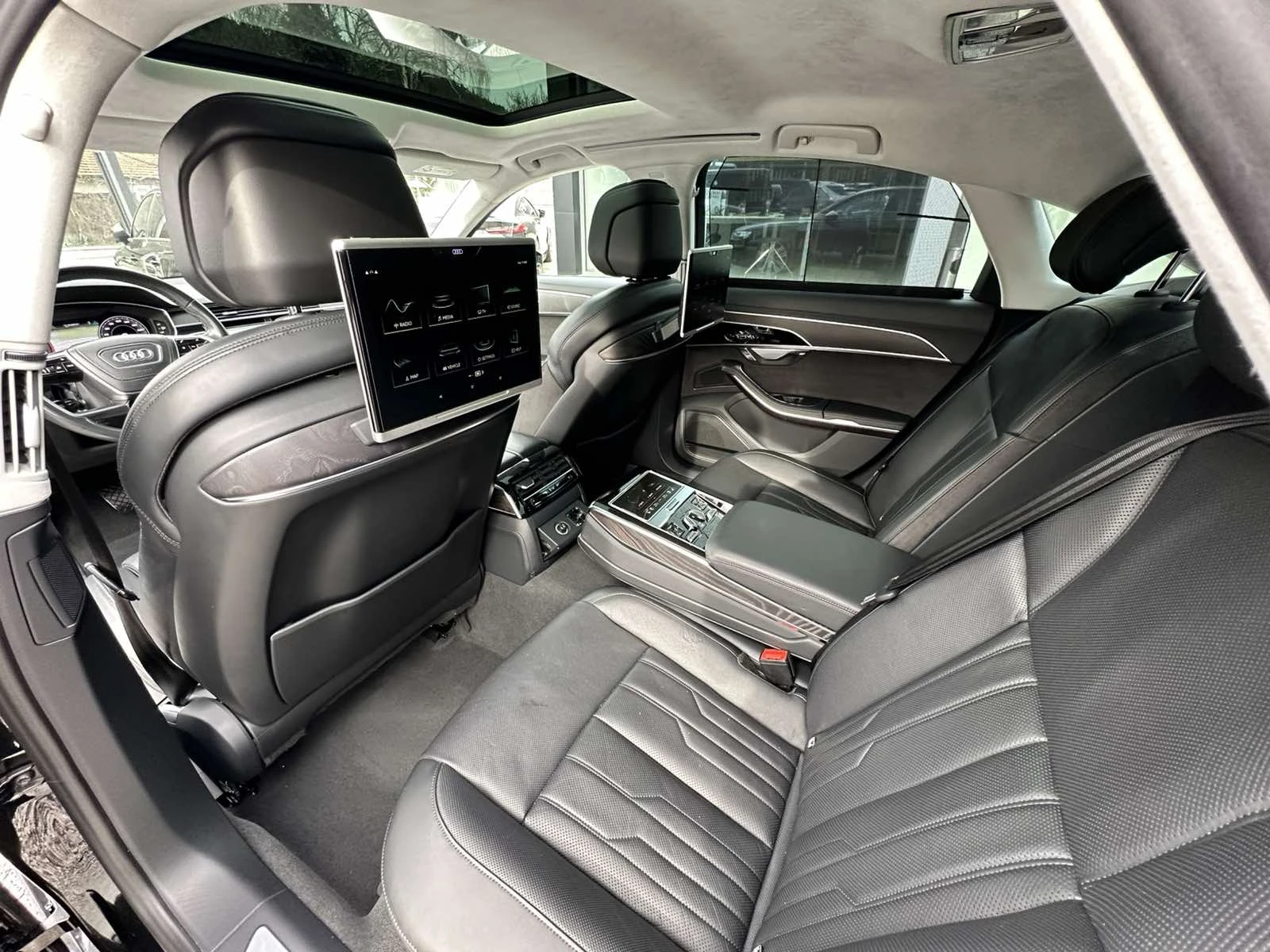 Audi A8 PANO/TV/ head up display/ 360  камера /FULL/ | Mobile.bg — изображение 14