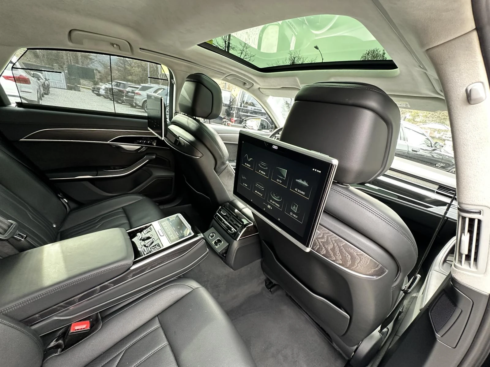 Audi A8 PANO/TV/ head up display/ 360  камера /FULL/ | Mobile.bg — изображение 16