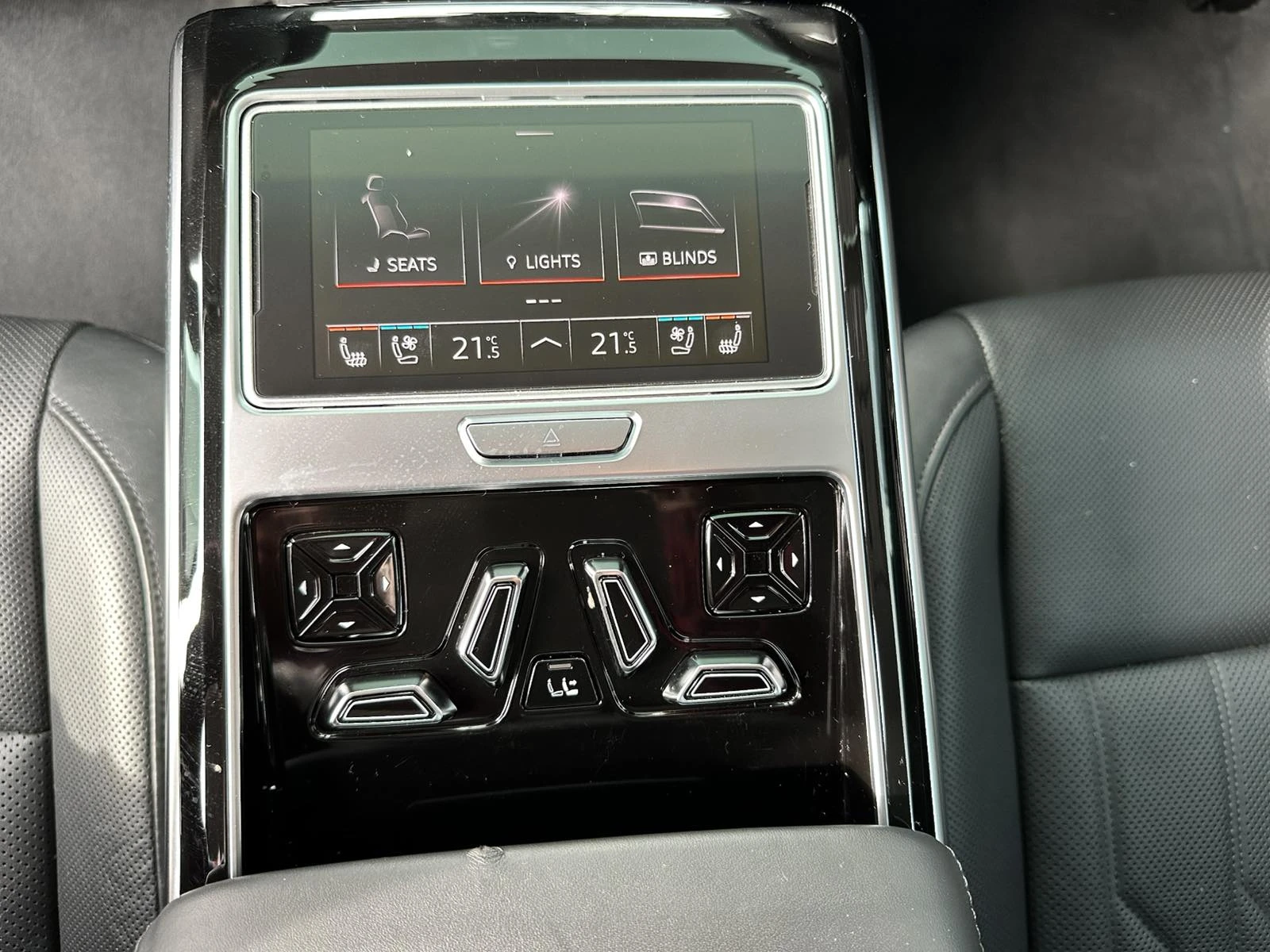 Audi A8 PANO/TV/ head up display/ 360  камера /FULL/ | Mobile.bg — изображение 15