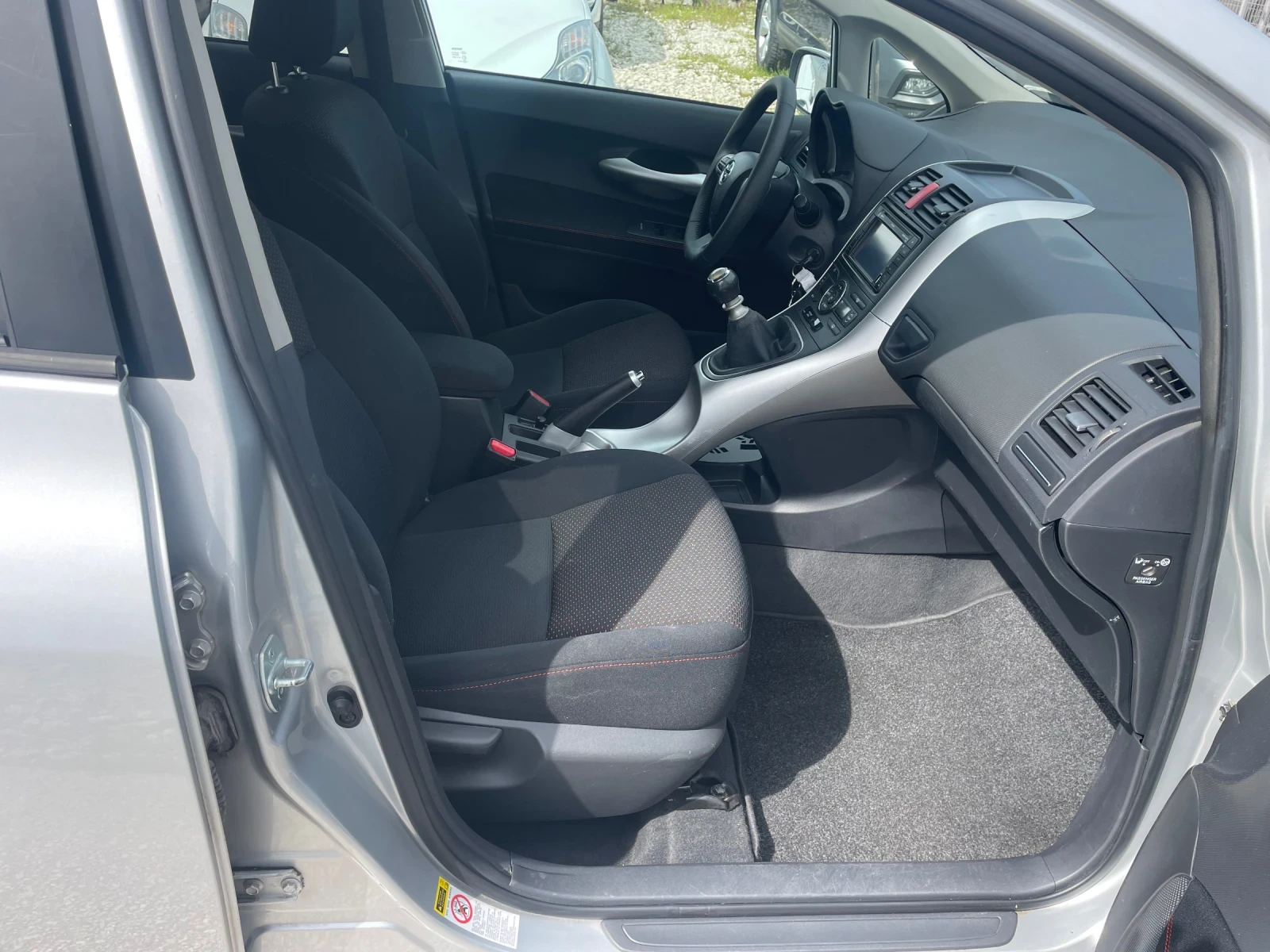 Toyota Auris 1.4 D4D TOP | Mobile.bg   12