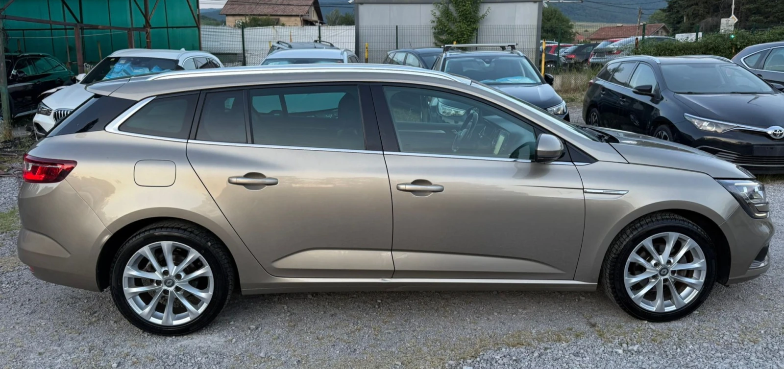 Renault Megane Sporter* Energy* 107h.km* Full* Euro 6b - изображение 4