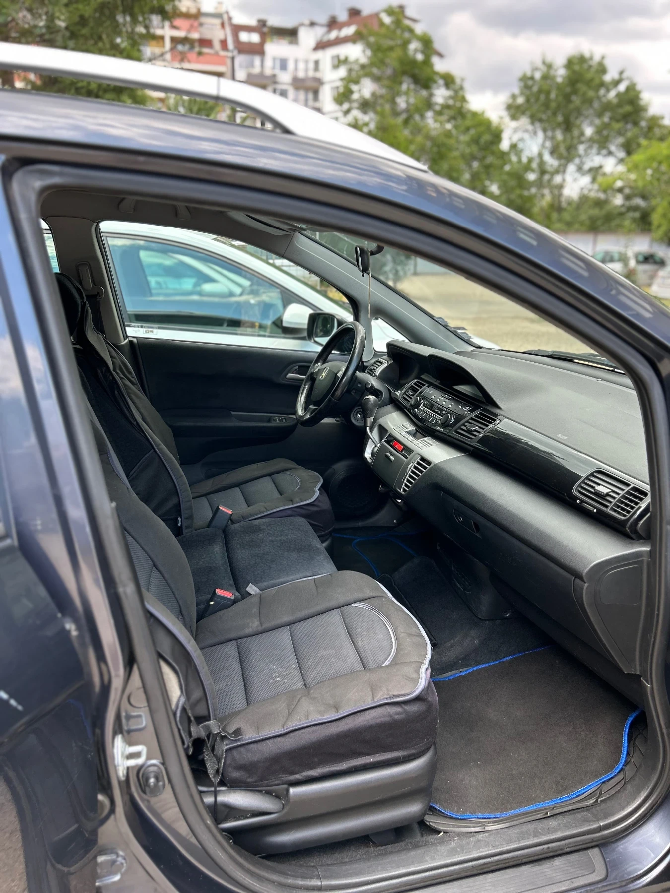 Honda Fr-v  - изображение 4