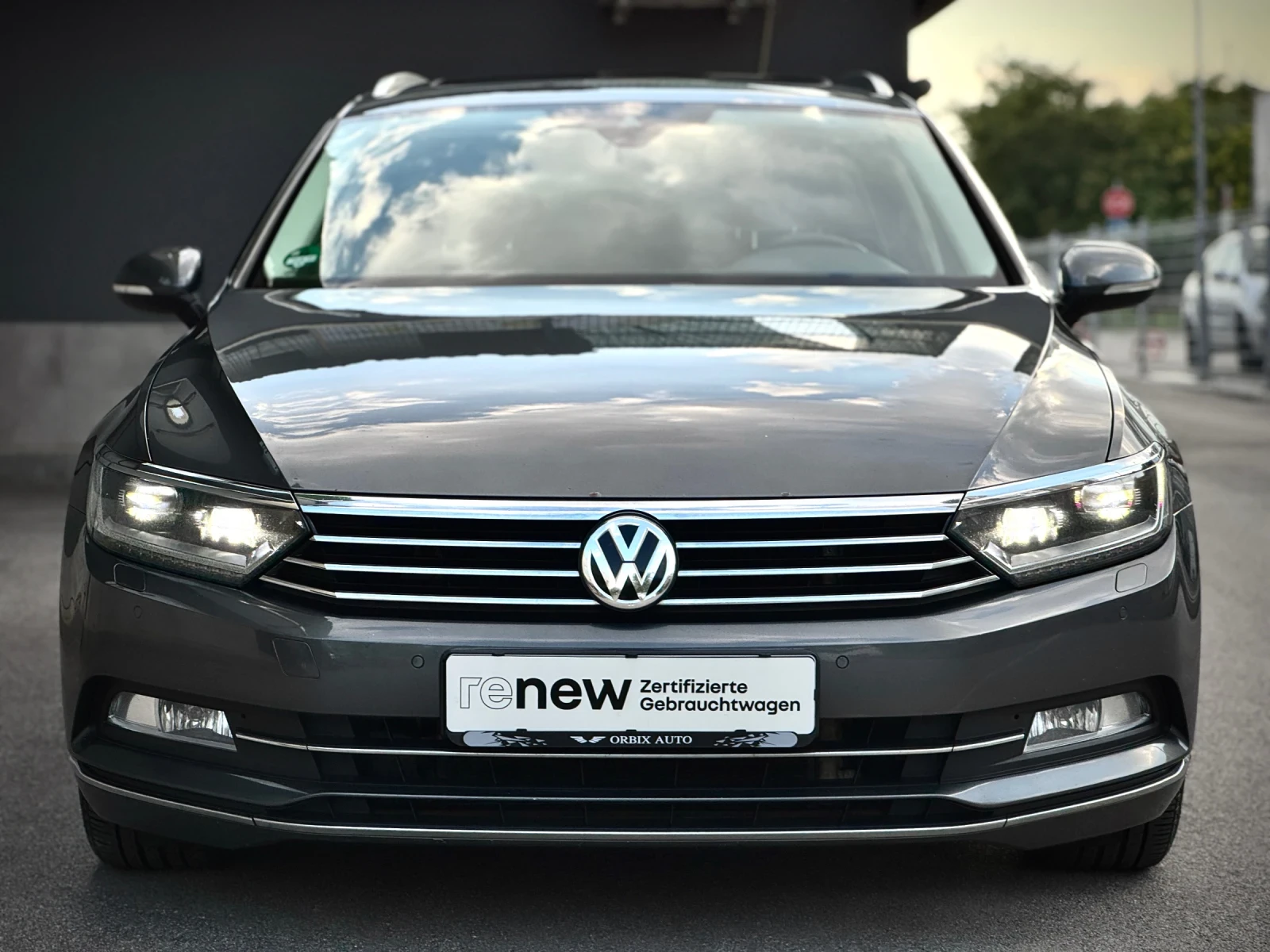 VW Passat 2.0TDI // 190к.с.// HIGHLINE// Panorama//  - изображение 2