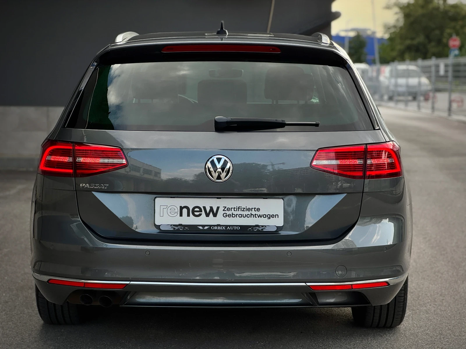 VW Passat 2.0TDI // 190к.с.// HIGHLINE// Panorama//  - изображение 4