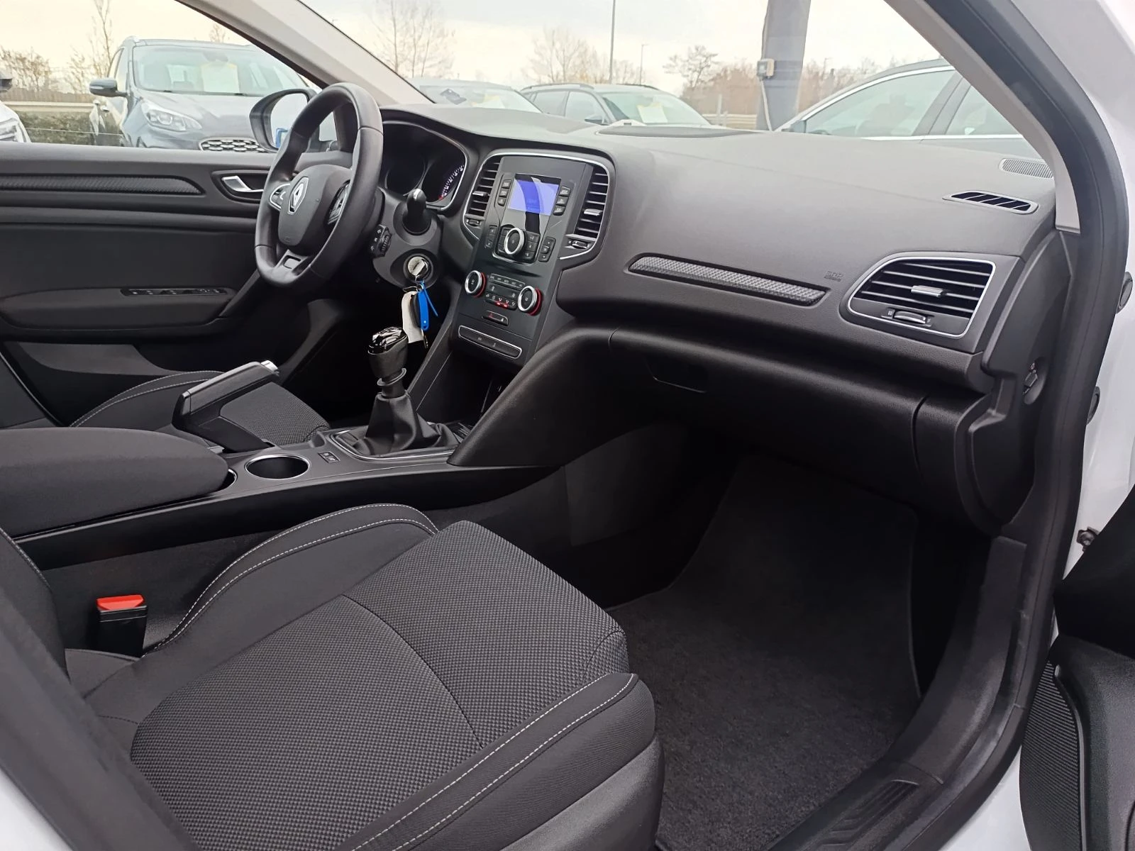 Renault Megane SEDANE 1.3TCe 140.. | Mobile.bg   12