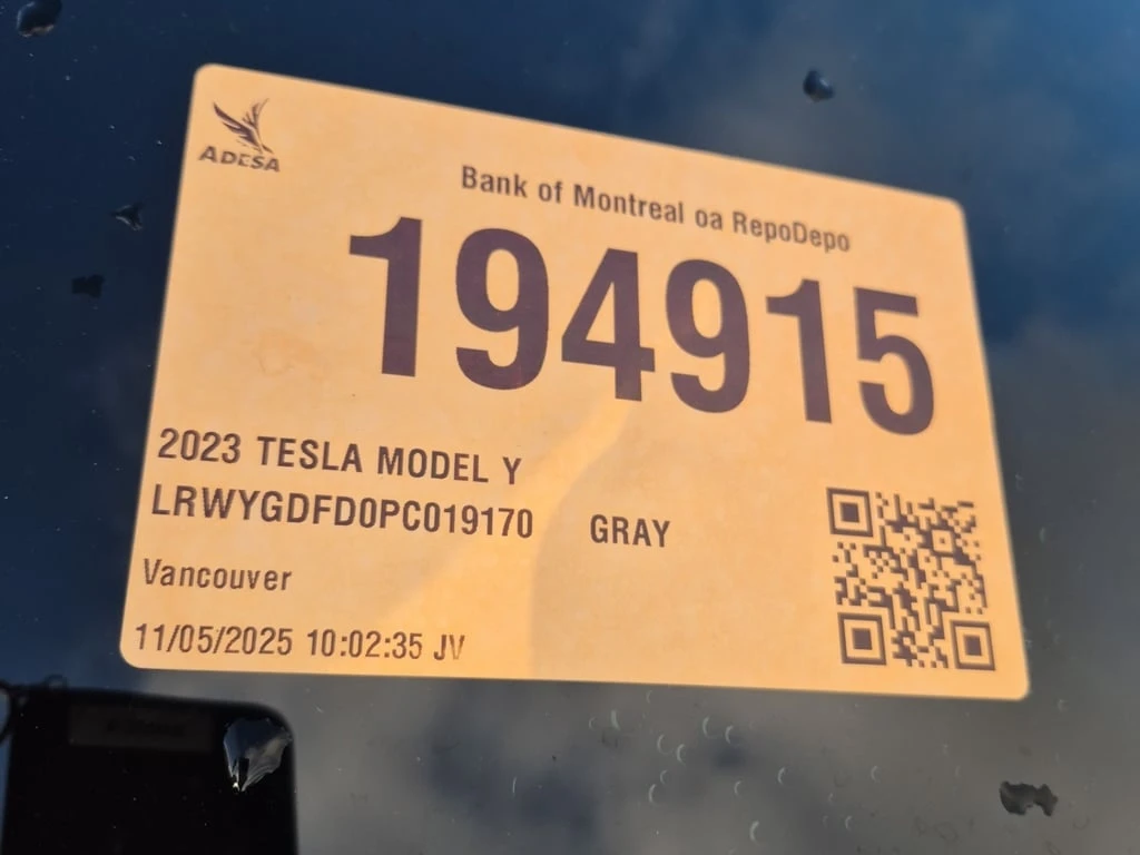 Tesla Model Y * RWD * CARFAX * ��� ������������ ������ | Mobile.bg � ����������� 14