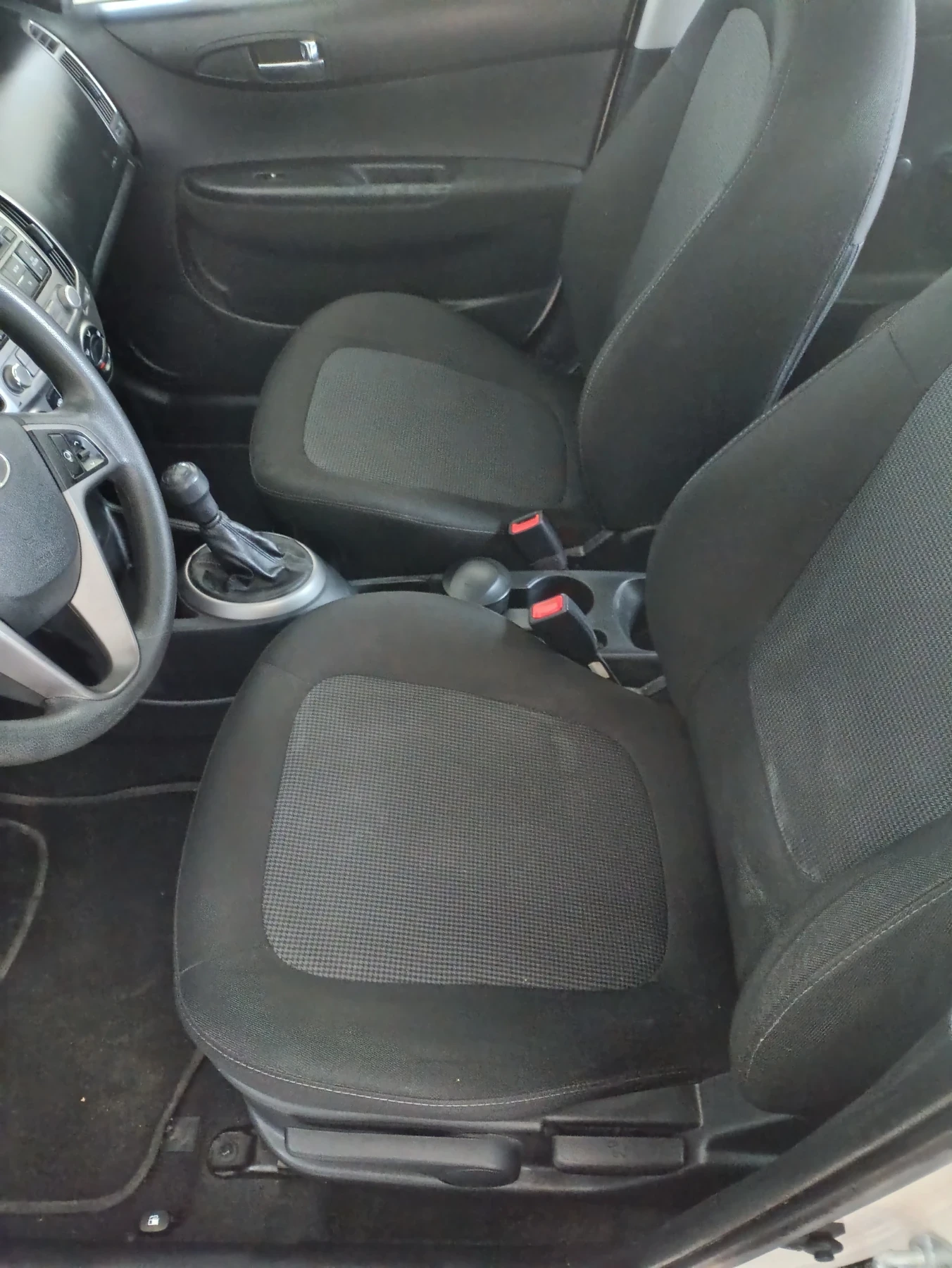 Hyundai I20 1.2ie gas - изображение 2