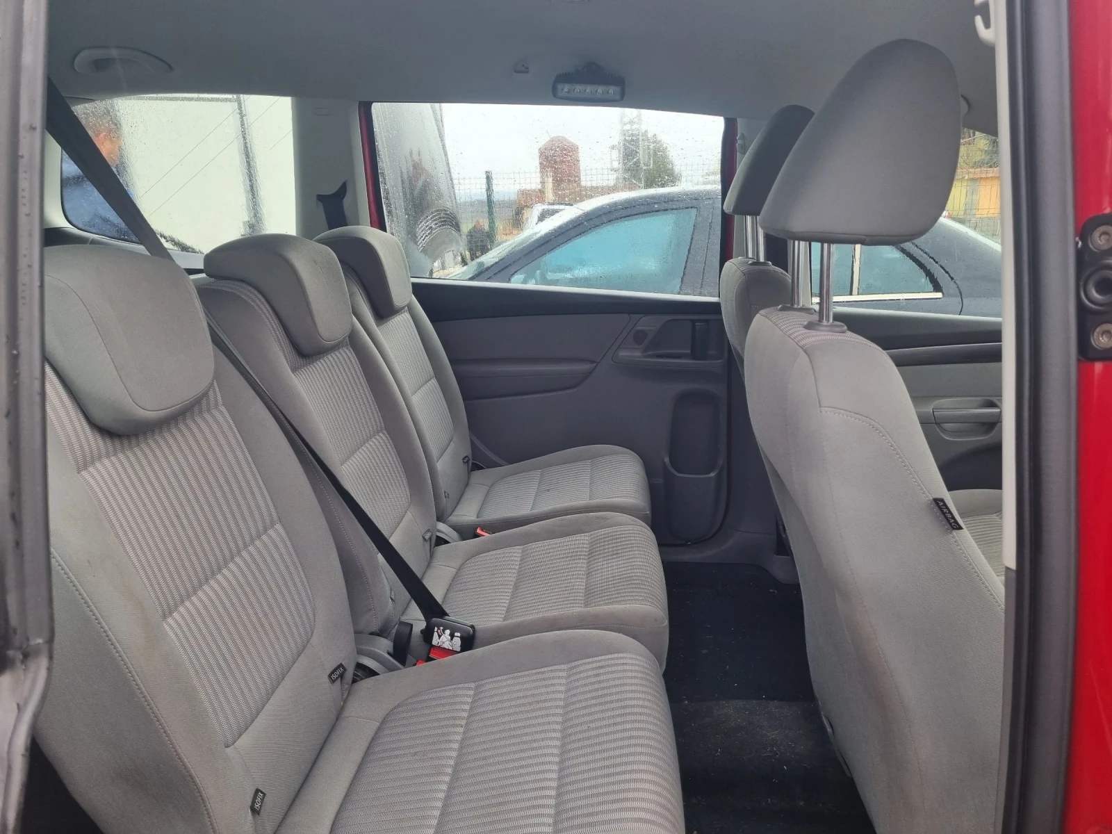 Seat Alhambra 2.0tdi 6sk - изображение 9