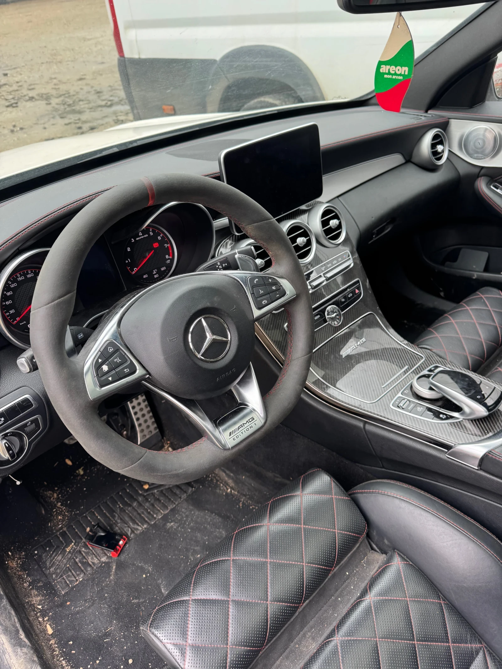 Mercedes-Benz C 63 AMG Edition 1 3 бр НА ЧАСТИ - изображение 7