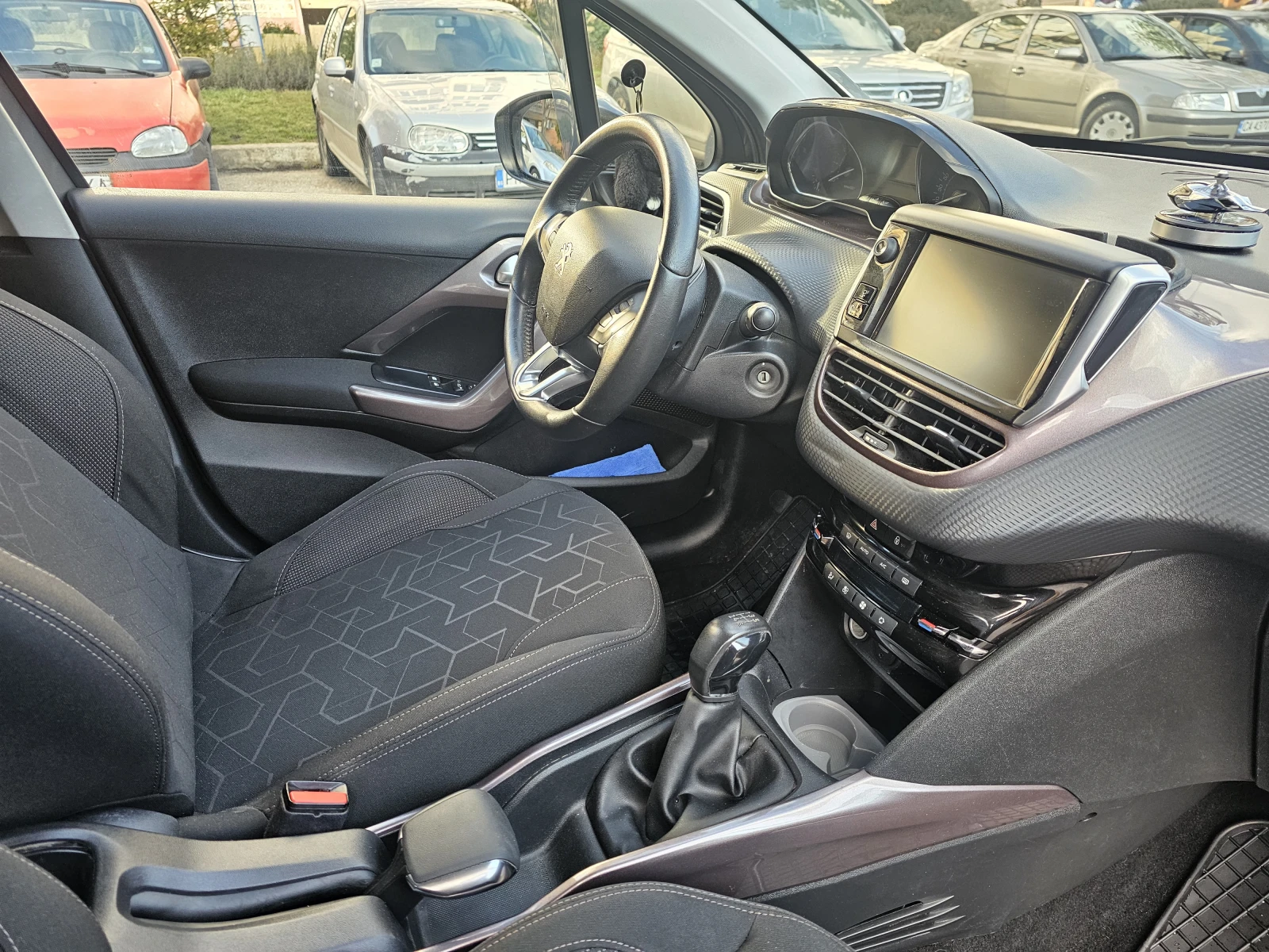 Peugeot 2008  - изображение 8