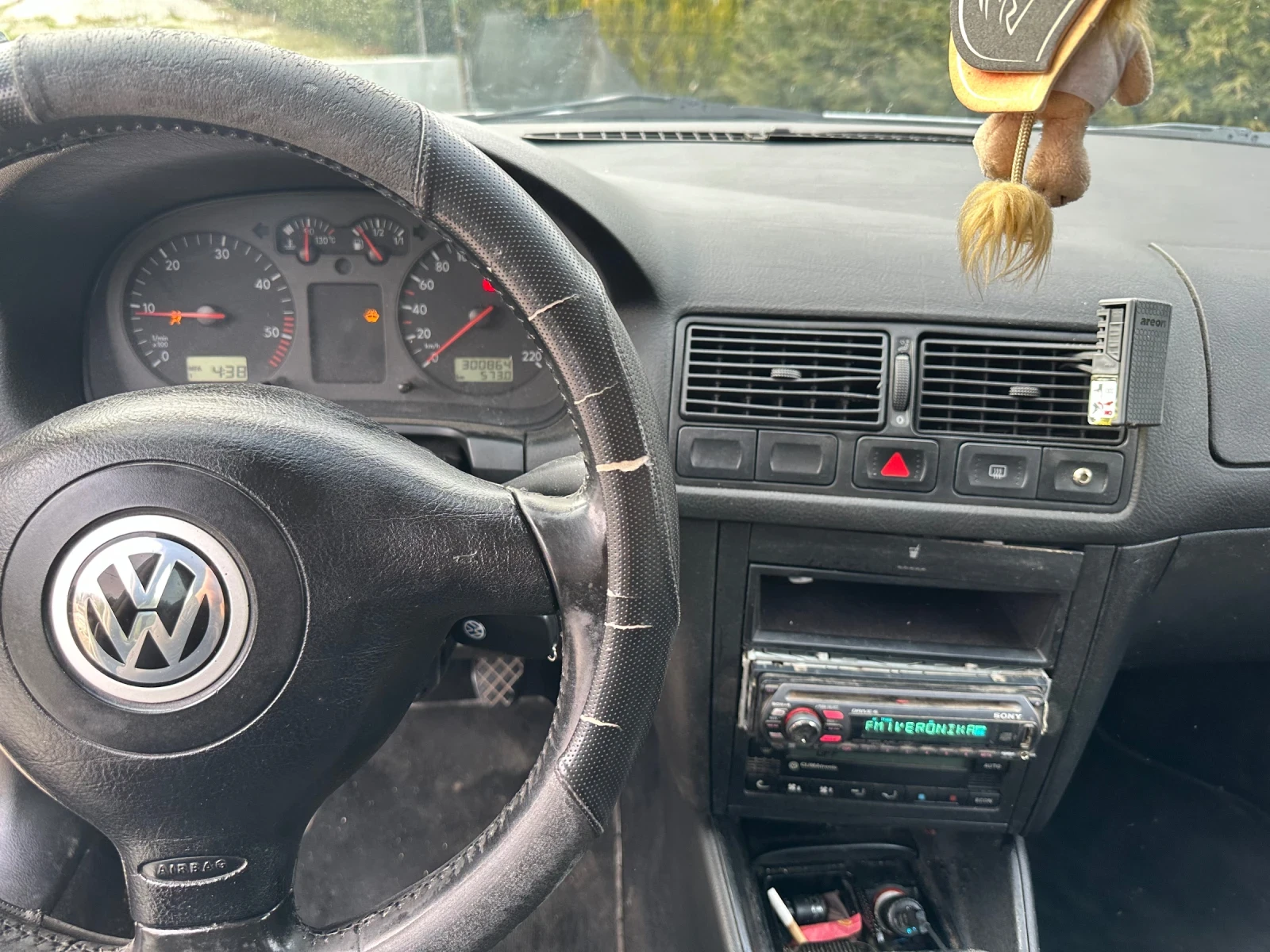 VW Golf 1.9TDI, снимка 9 - Автомобили и джипове - 53891895