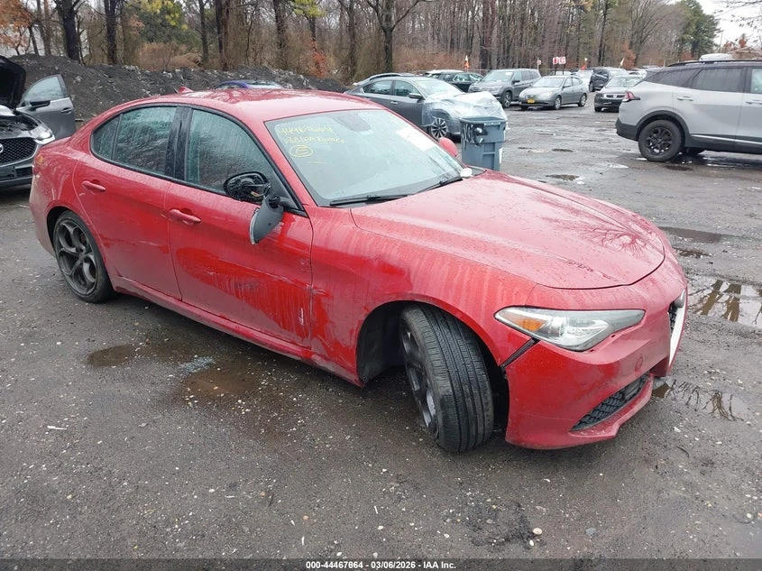 Alfa Romeo Giulia 2.0l Ti Sport Rwd, снимка 6 - Автомобили и джипове - 54047389